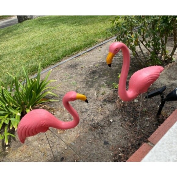 Pink Flamingo Yard Decorations Pack of 4 Flamingos Decor Ornaments - Picture 2 of 2